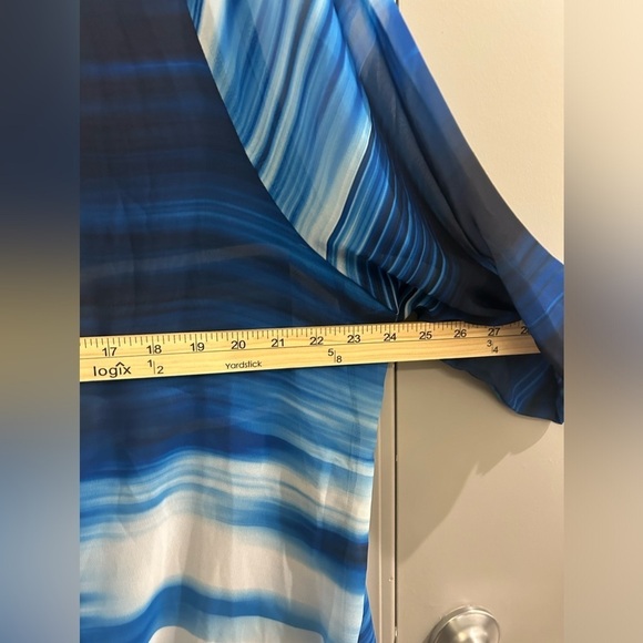 Lane Bryant Crossover Blouse Women’s 22/24 Sheer Blue White Stripe Keyhole - Picture 8 of 9